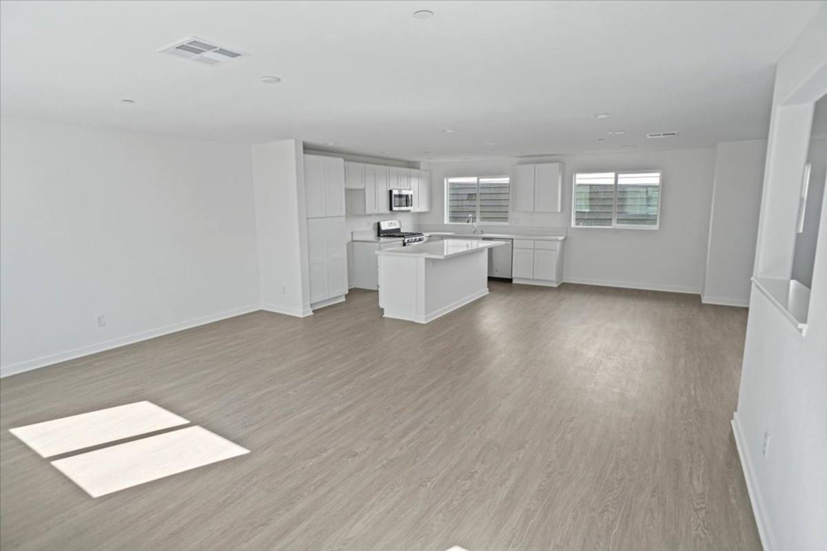 House for rent at 13530 W Foothill Blvd, Sylmar, CA 91342