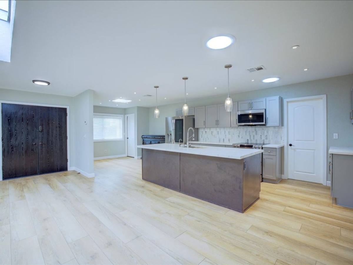 House for rent at 6605 E Via Cavalier, Tucson, AZ 85715