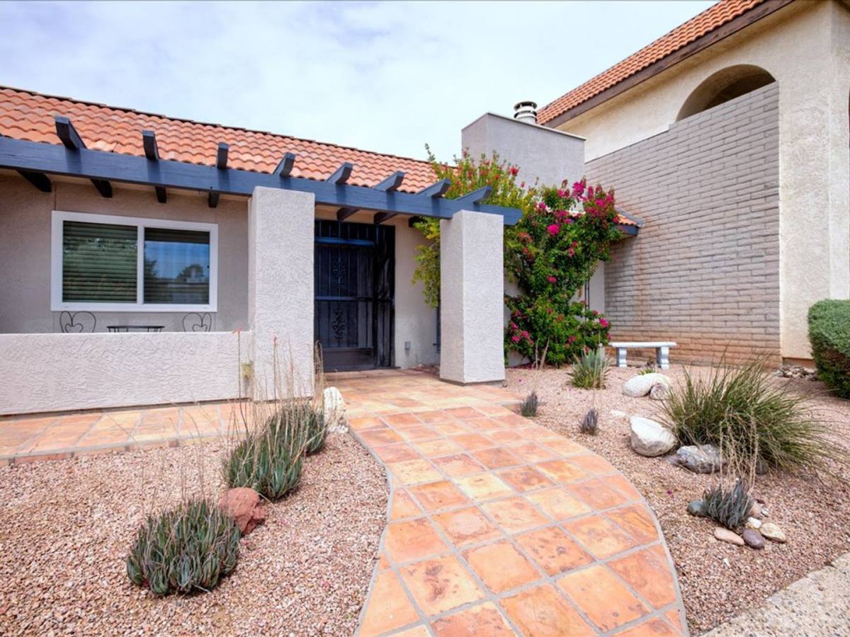 House for rent at 6605 E Via Cavalier, Tucson, AZ 85715