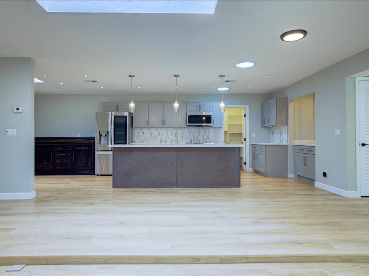 House for rent at 6605 E Via Cavalier, Tucson, AZ 85715