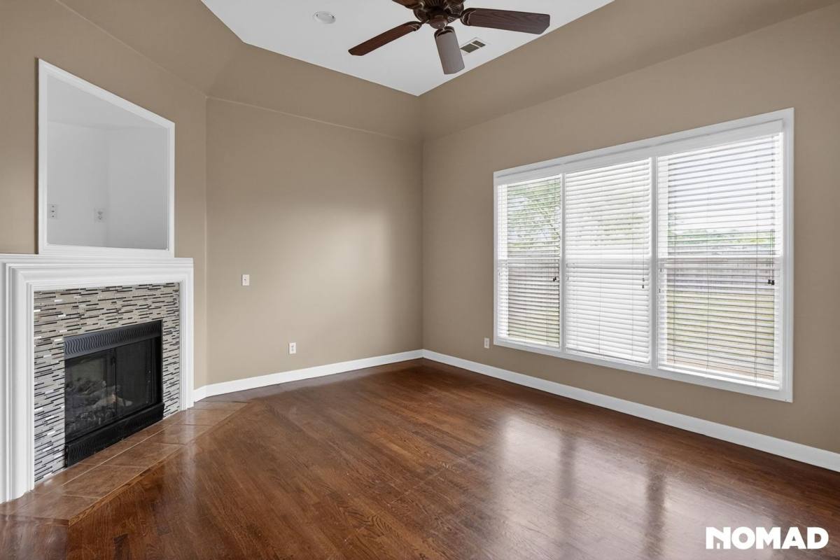 House for rent at 4886 Fox Springs Dr, Collierville, TN 38017