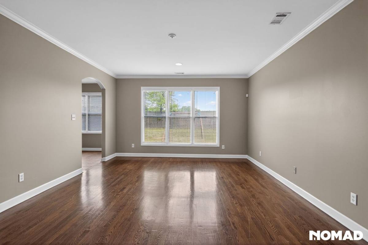 House for rent at 4886 Fox Springs Dr, Collierville, TN 38017