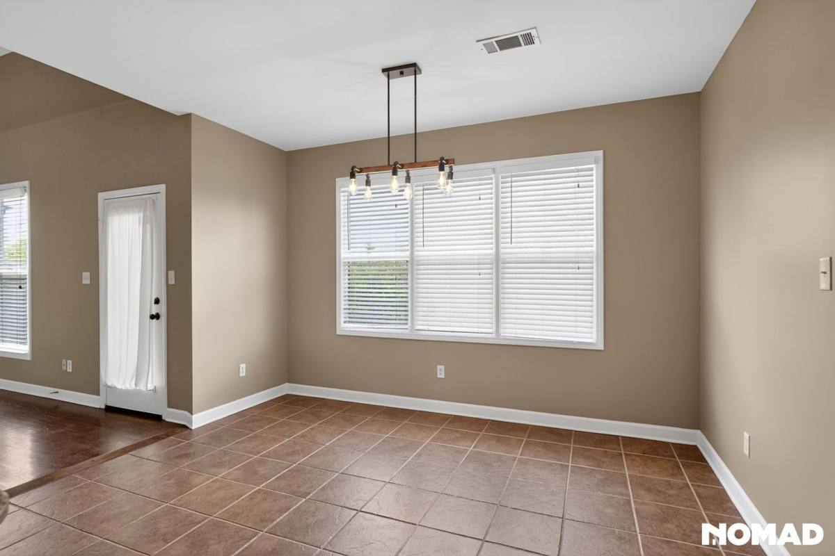 House for rent at 4886 Fox Springs Dr, Collierville, TN 38017