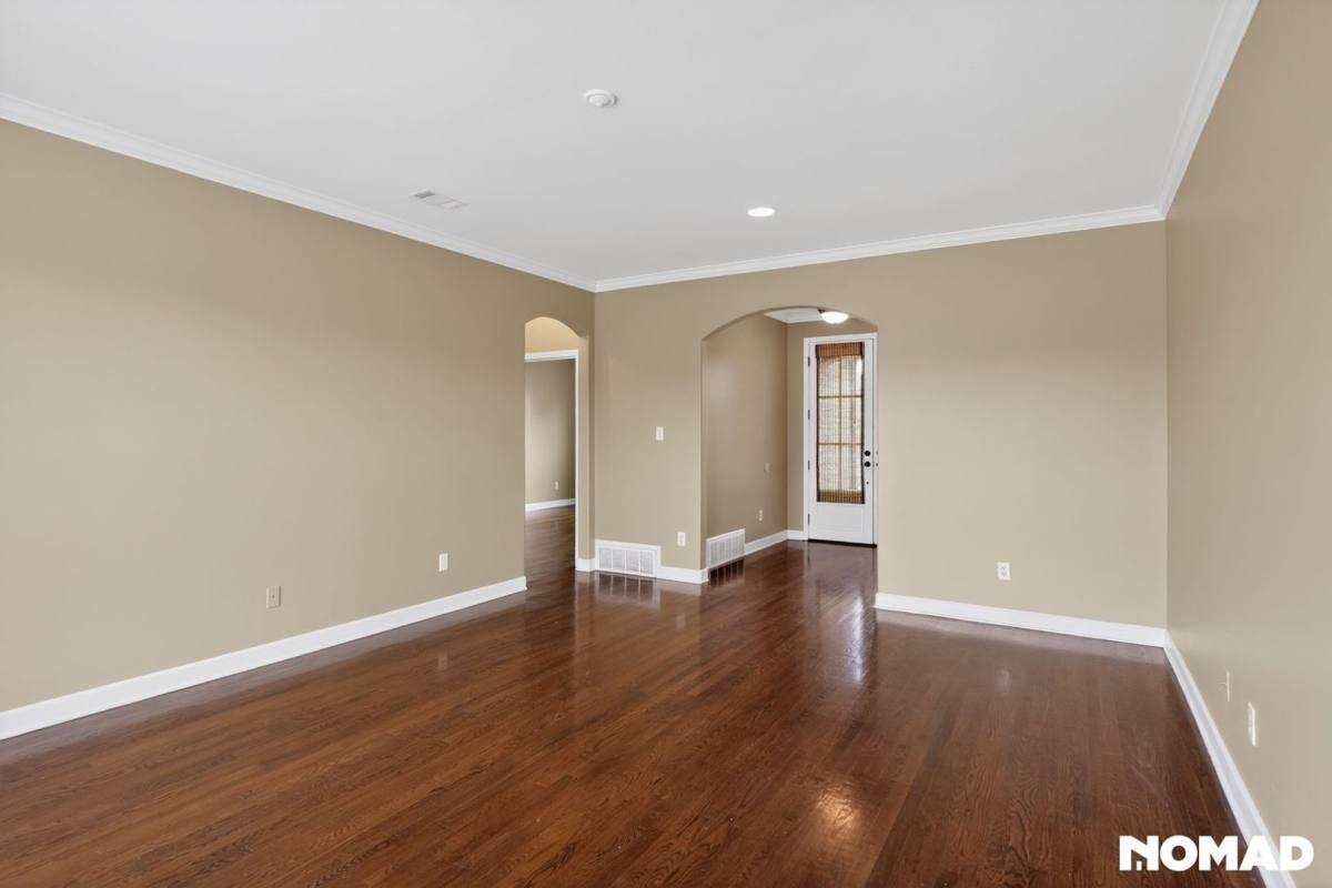 House for rent at 4886 Fox Springs Dr, Collierville, TN 38017