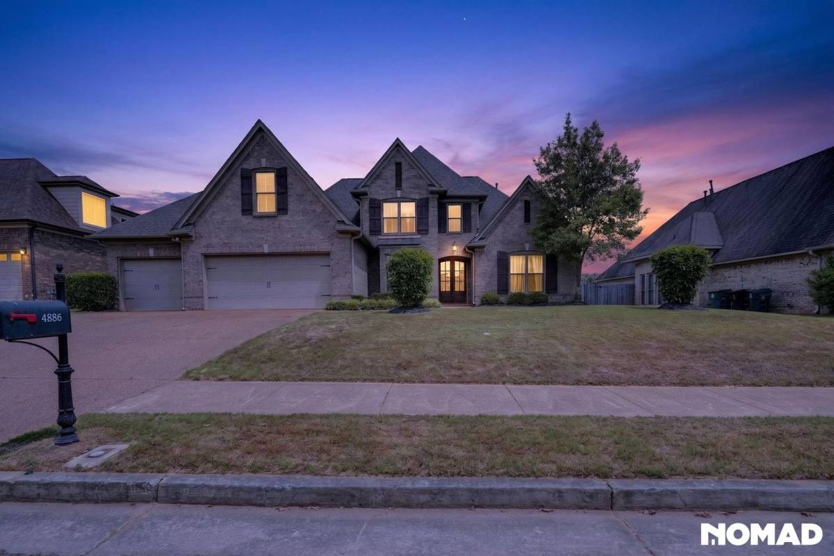 House for rent at 4886 Fox Springs Dr, Collierville, TN 38017