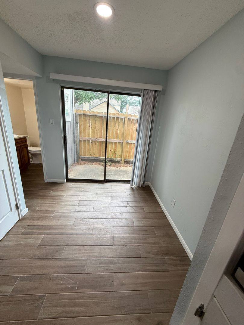 House for rent at 5131 Spring Forest Dr, Houston, TX 77091
