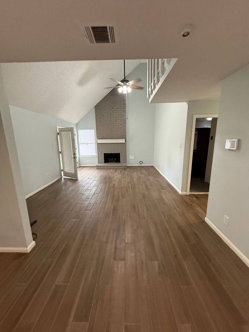 House for rent at 5131 Spring Forest Dr, Houston, TX 77091