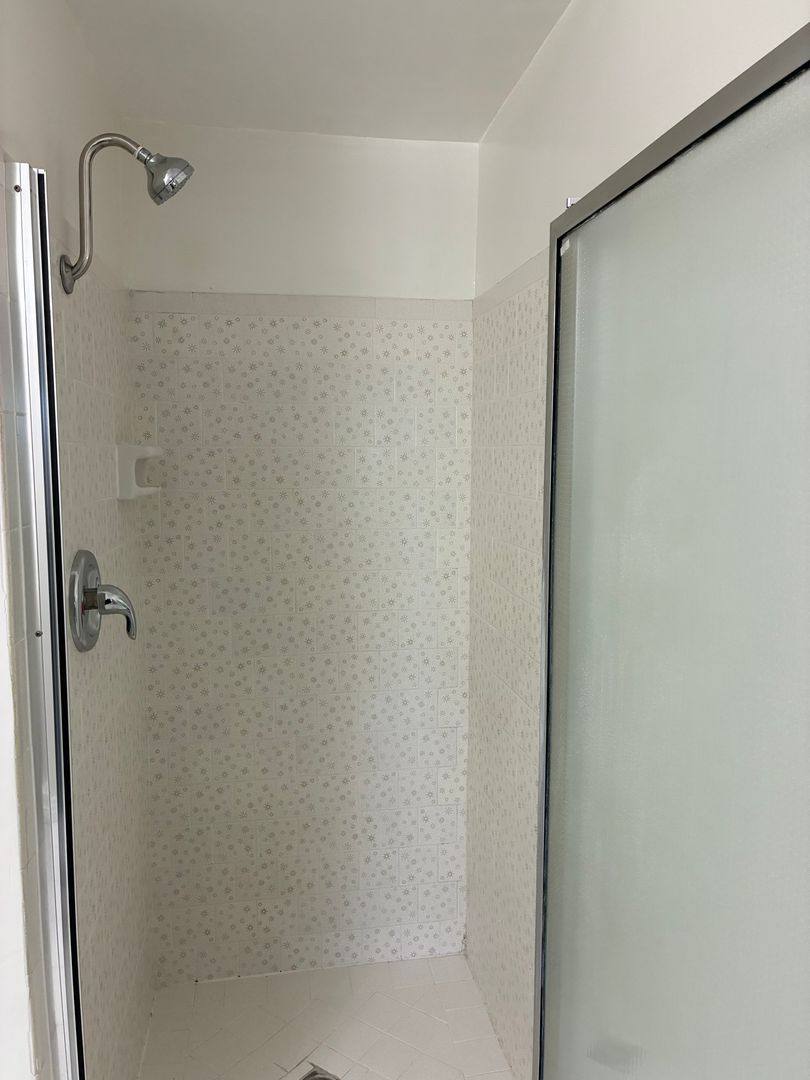 Apartment for rent at 53 Suffolk Ave, Sierra Madre, CA 91024