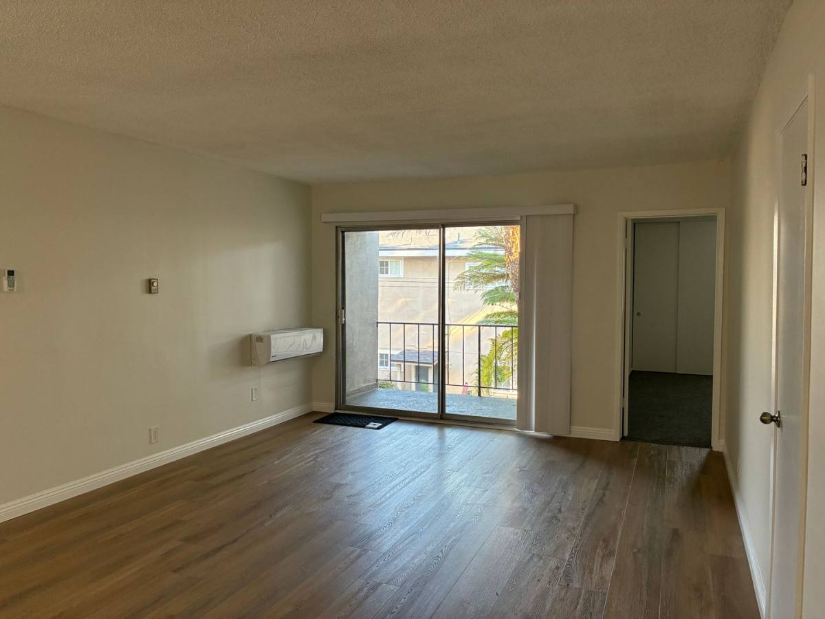 Apartment for rent at 53 Suffolk Ave, Sierra Madre, CA 91024