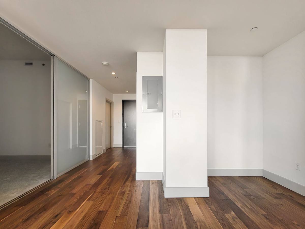 Condo for rent at 737 Olive Way #2509, Seattle, WA 98101