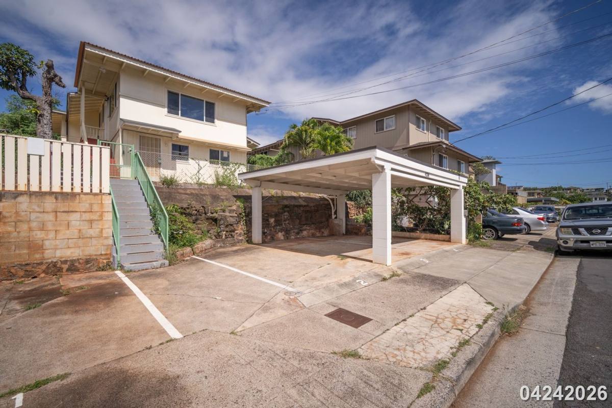 House for rent at 4138 Keaka Dr, Honolulu, HI 96818