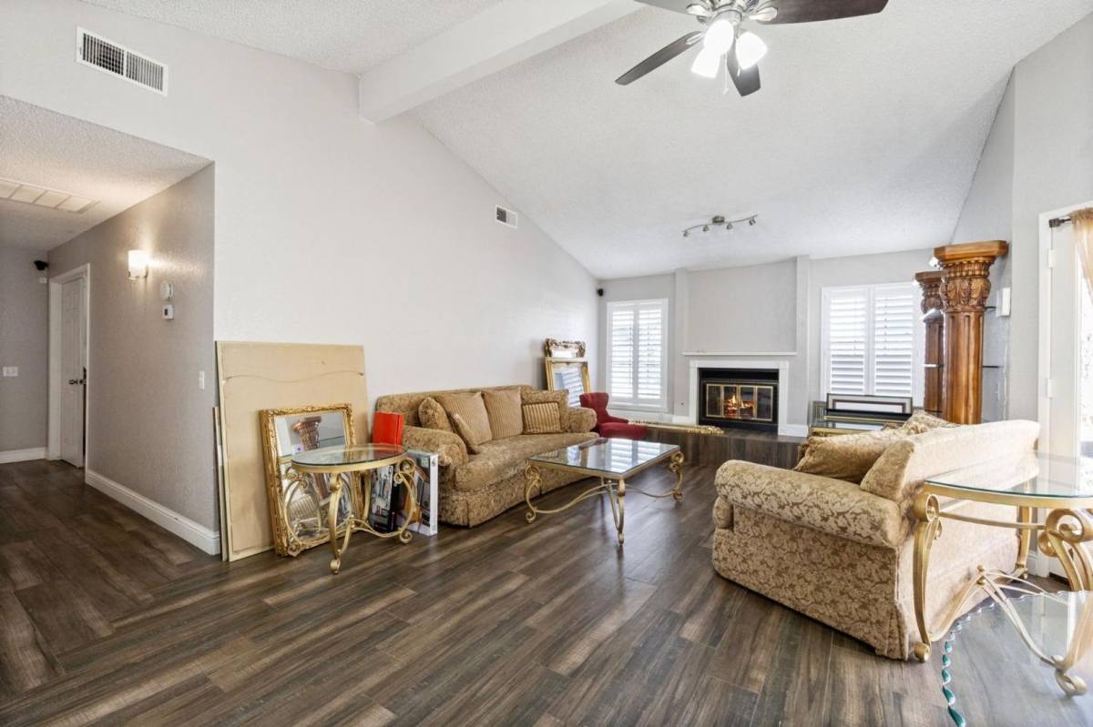 House for rent at 1050 E Fallbrook Ave, Fresno, CA 93720