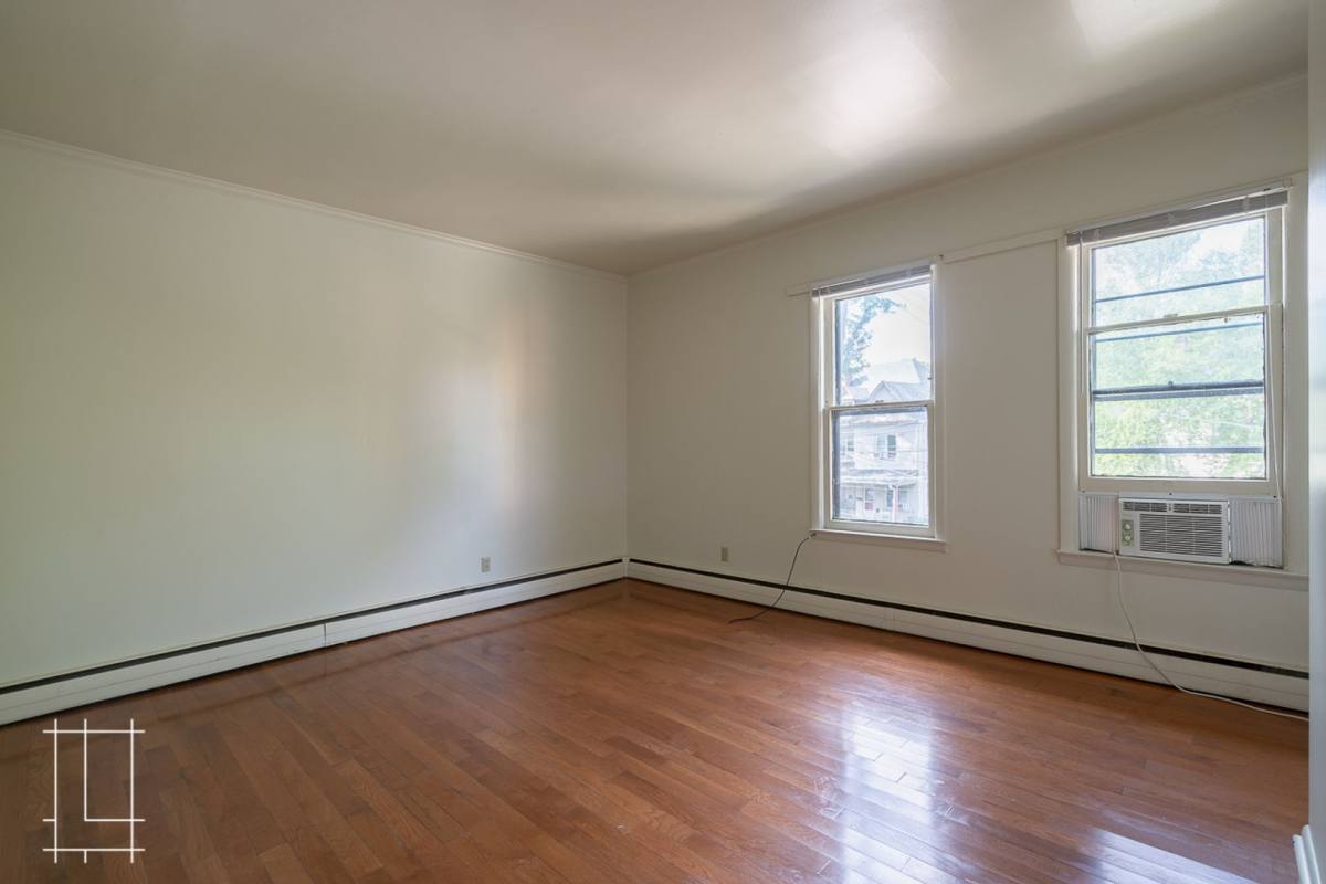 Apartment for rent at 297-301 W 6th Ave, Columbus, OH 43201