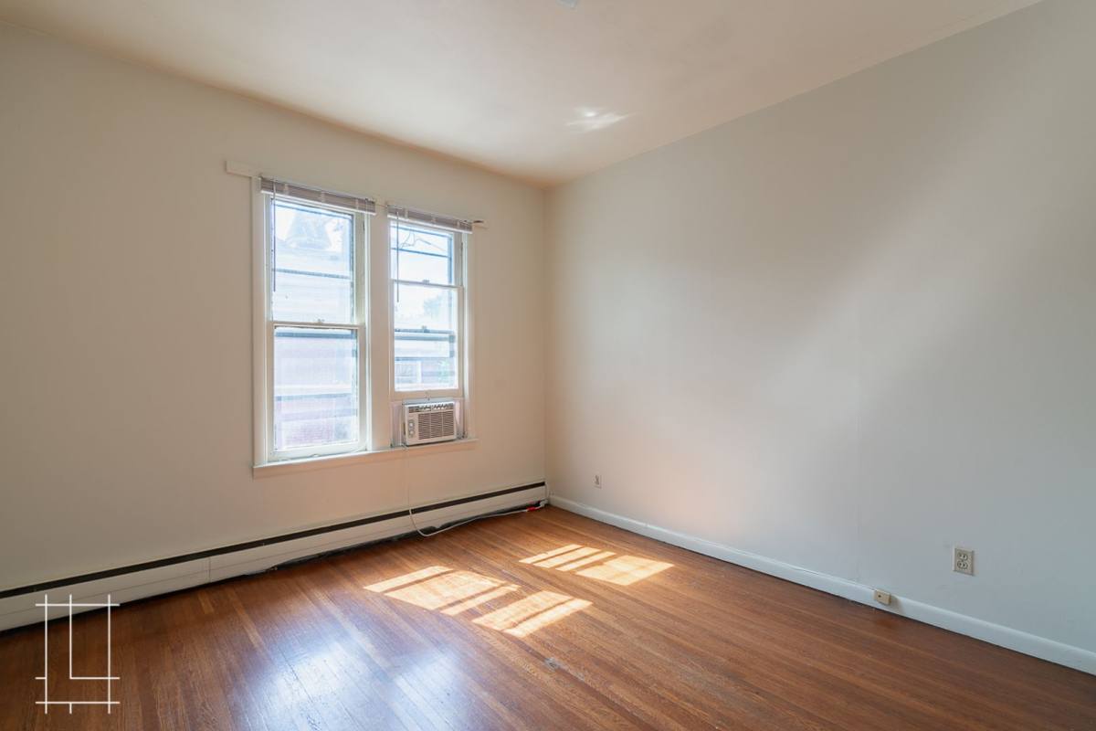 Apartment for rent at 297-301 W 6th Ave, Columbus, OH 43201