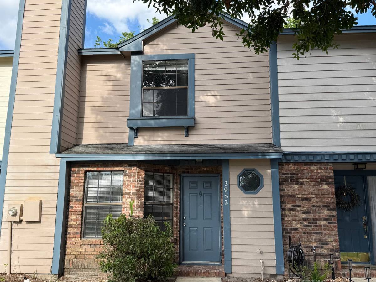 Townhouse for rent at 2982 Embassy Court, Casselberry, FL 32707