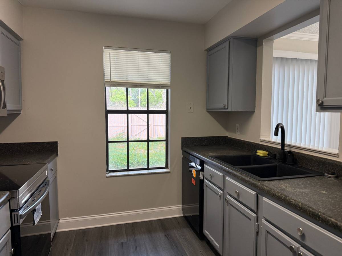 Townhouse for rent at 2982 Embassy Court, Casselberry, FL 32707