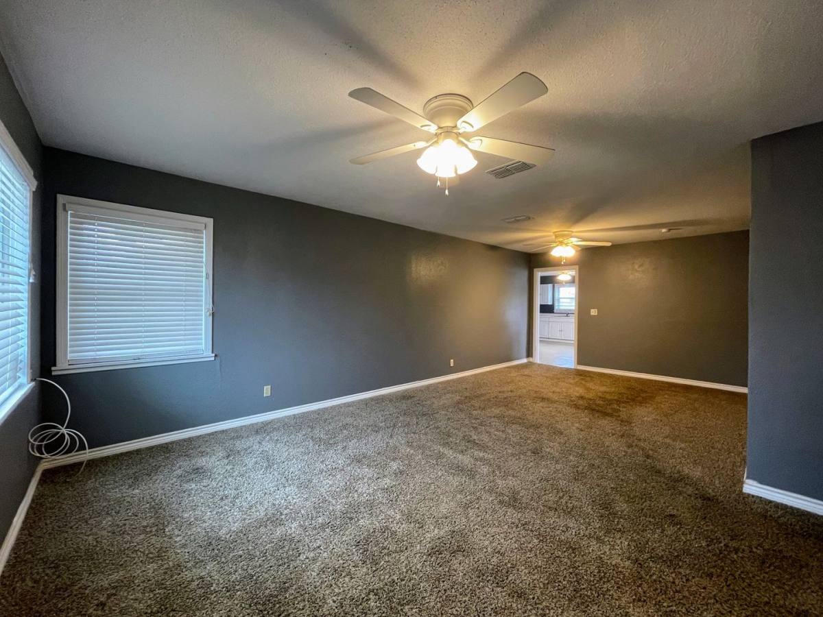 House for rent at 3710 Ave V, Snyder, TX 79549