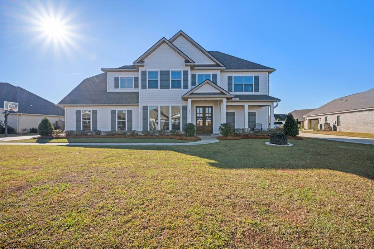 House for rent at 271 Hemlock Dr, Fairhope, AL 36532