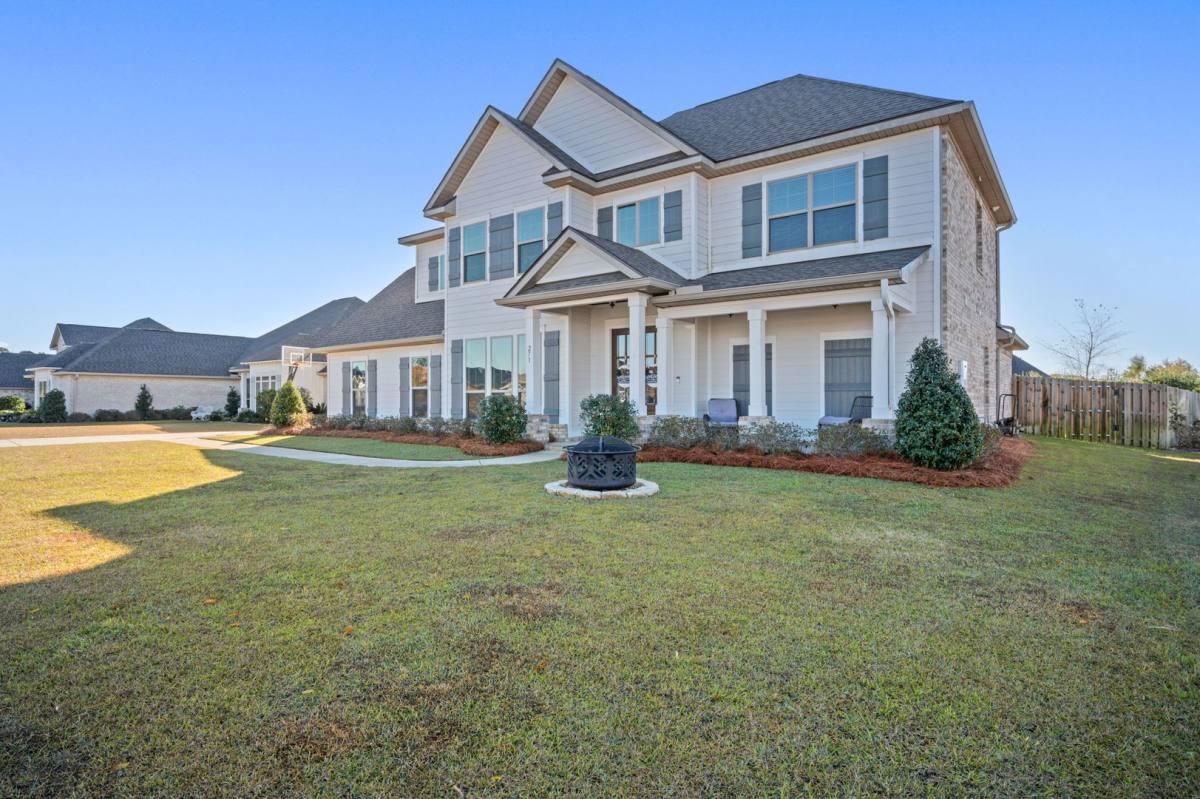 House for rent at 271 Hemlock Dr, Fairhope, AL 36532