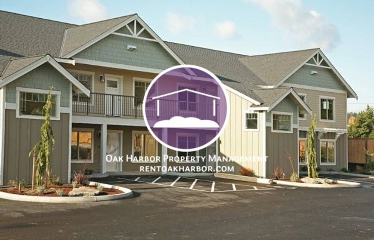 Townhouse for rent at 259 SE Ely St, Oak Harbor, WA 98277