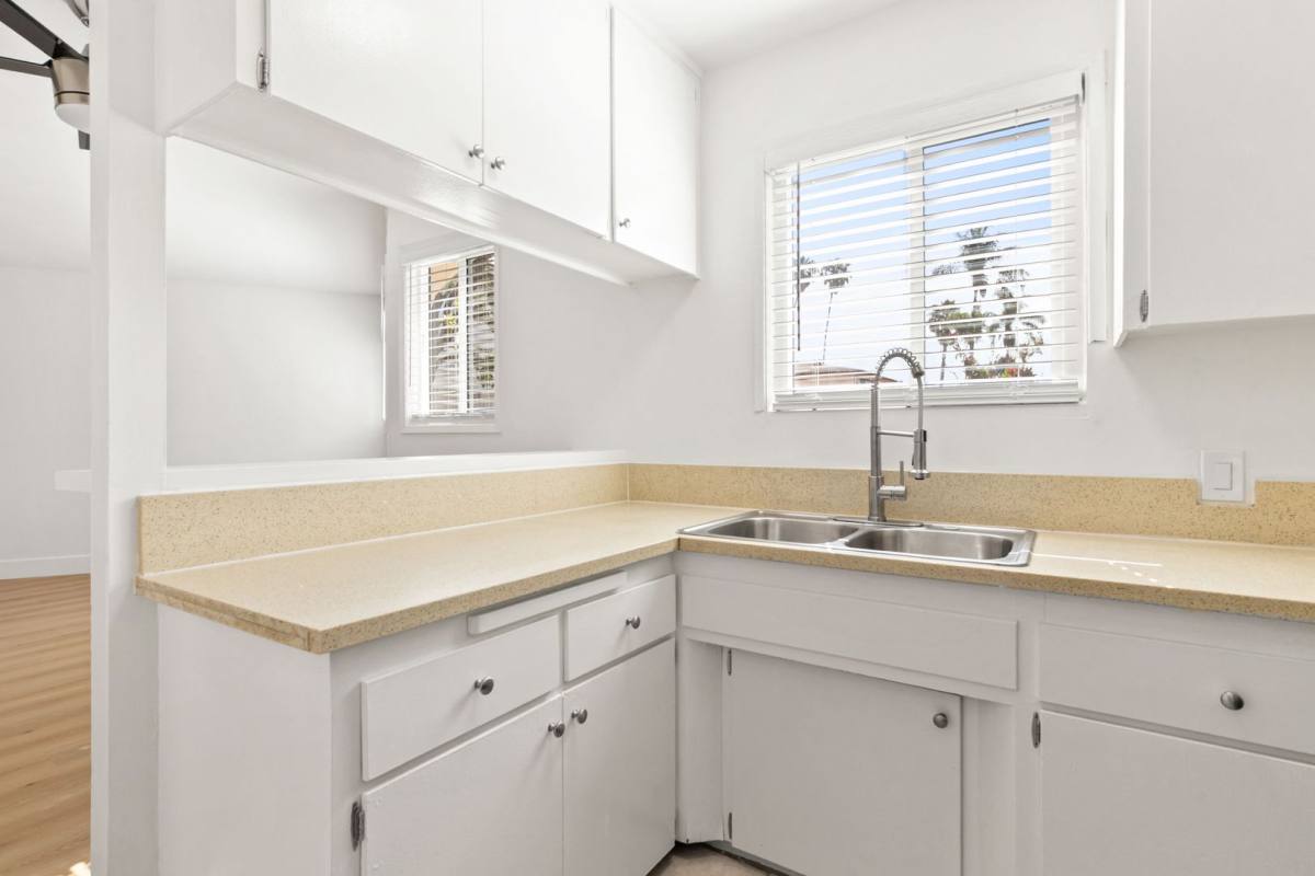Apartment for rent at 4143 Palmwood Dr, Los Angeles, CA 90008