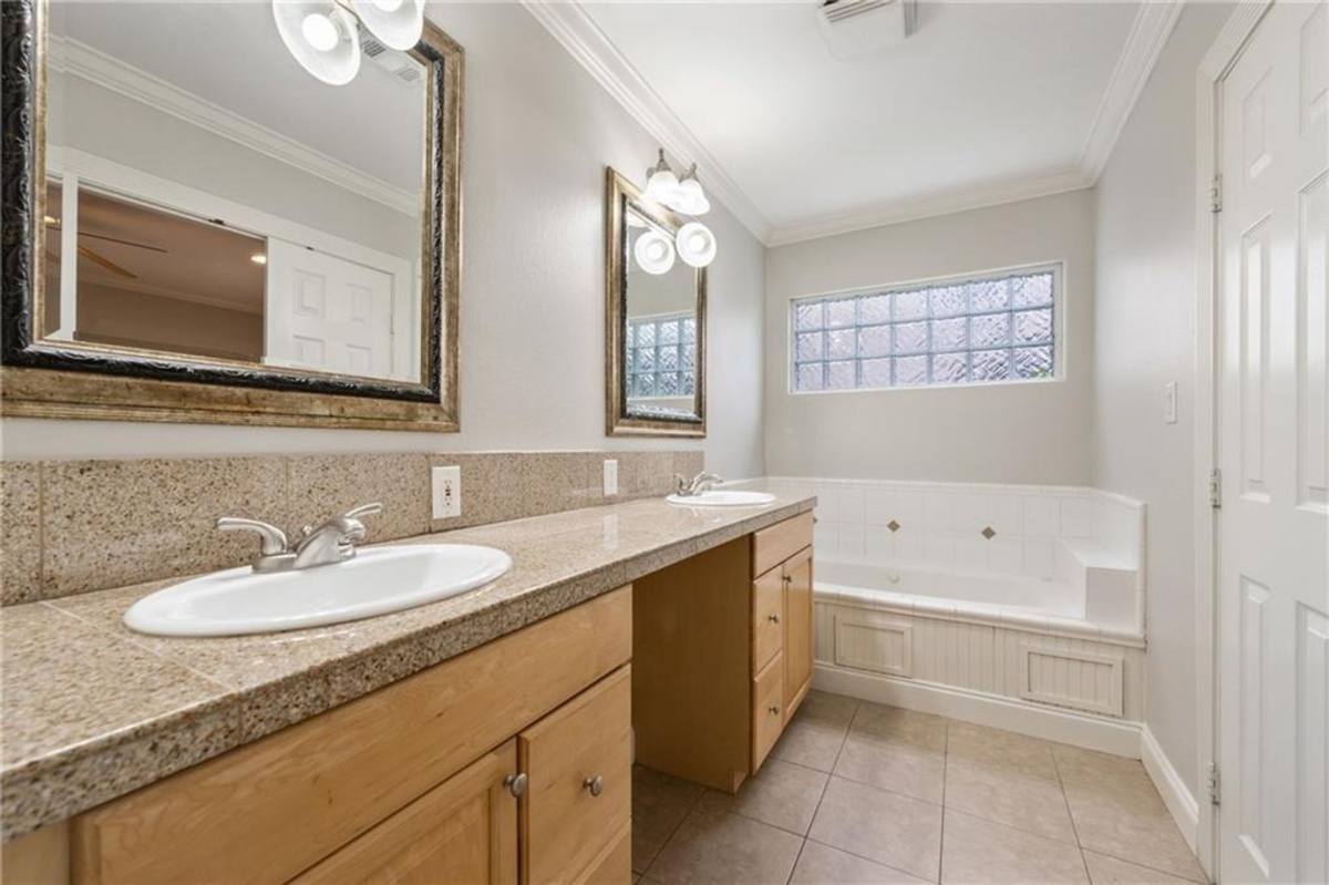Apartment for rent at 714 E 45th St, Austin, TX 78751