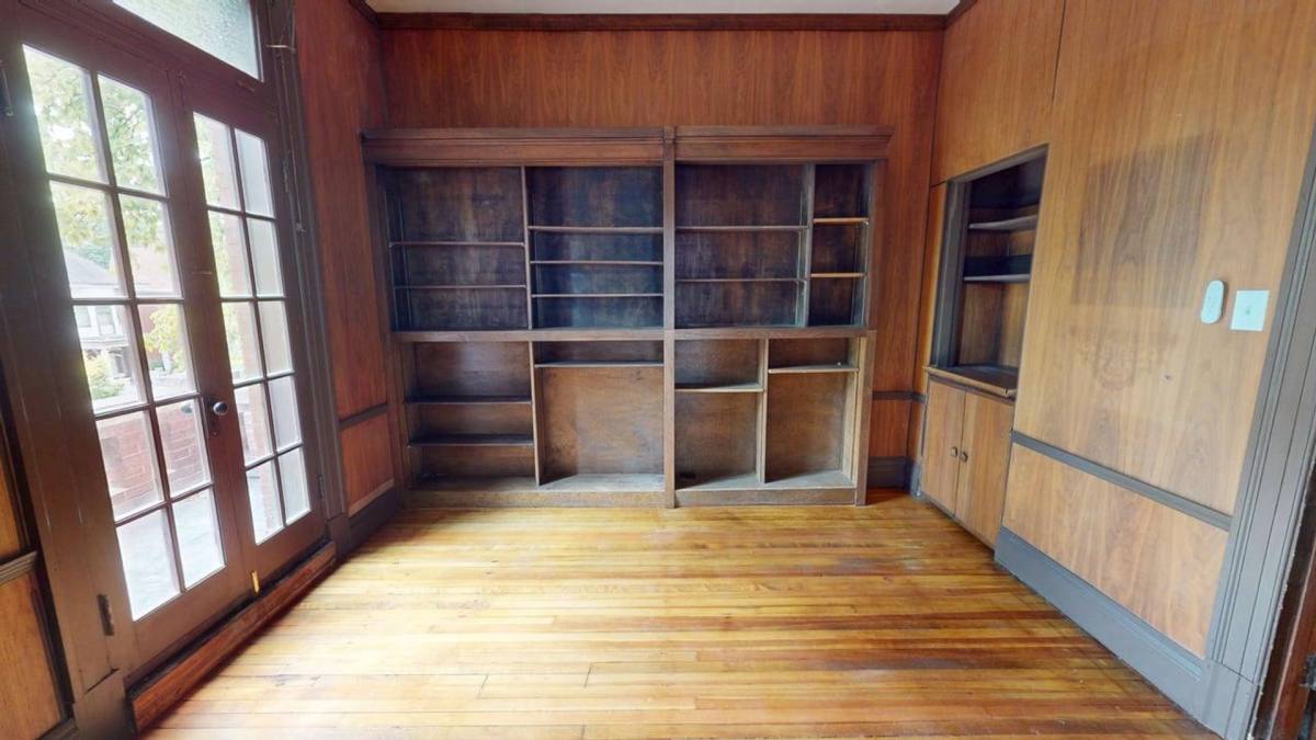 Apartment for rent at 3517 Magnolia Ave, Saint Louis, MO 63118