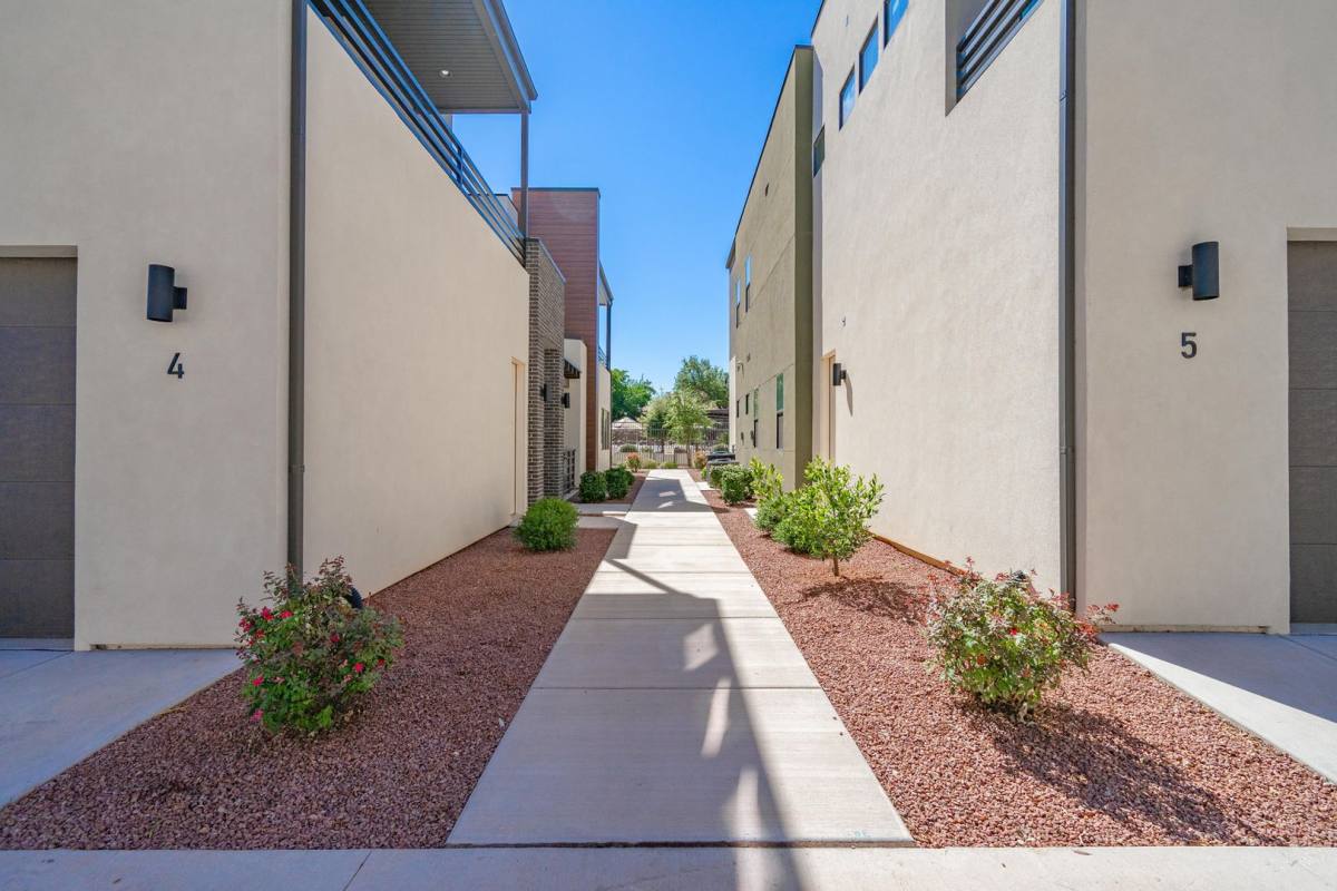 House for rent at 3080 S Bloomington Dr, Saint George, UT 84790