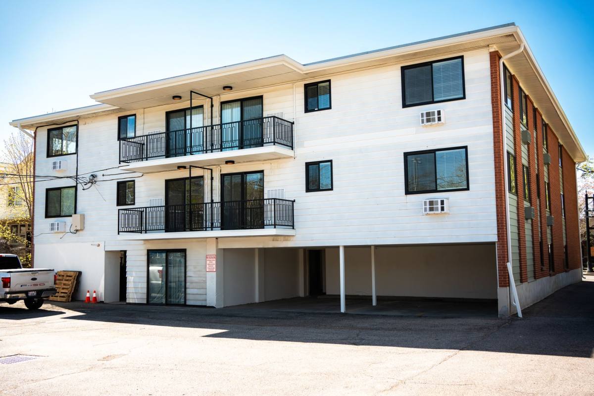 Apartment for rent at 947 E 400 S, Salt Lake City, UT 84102