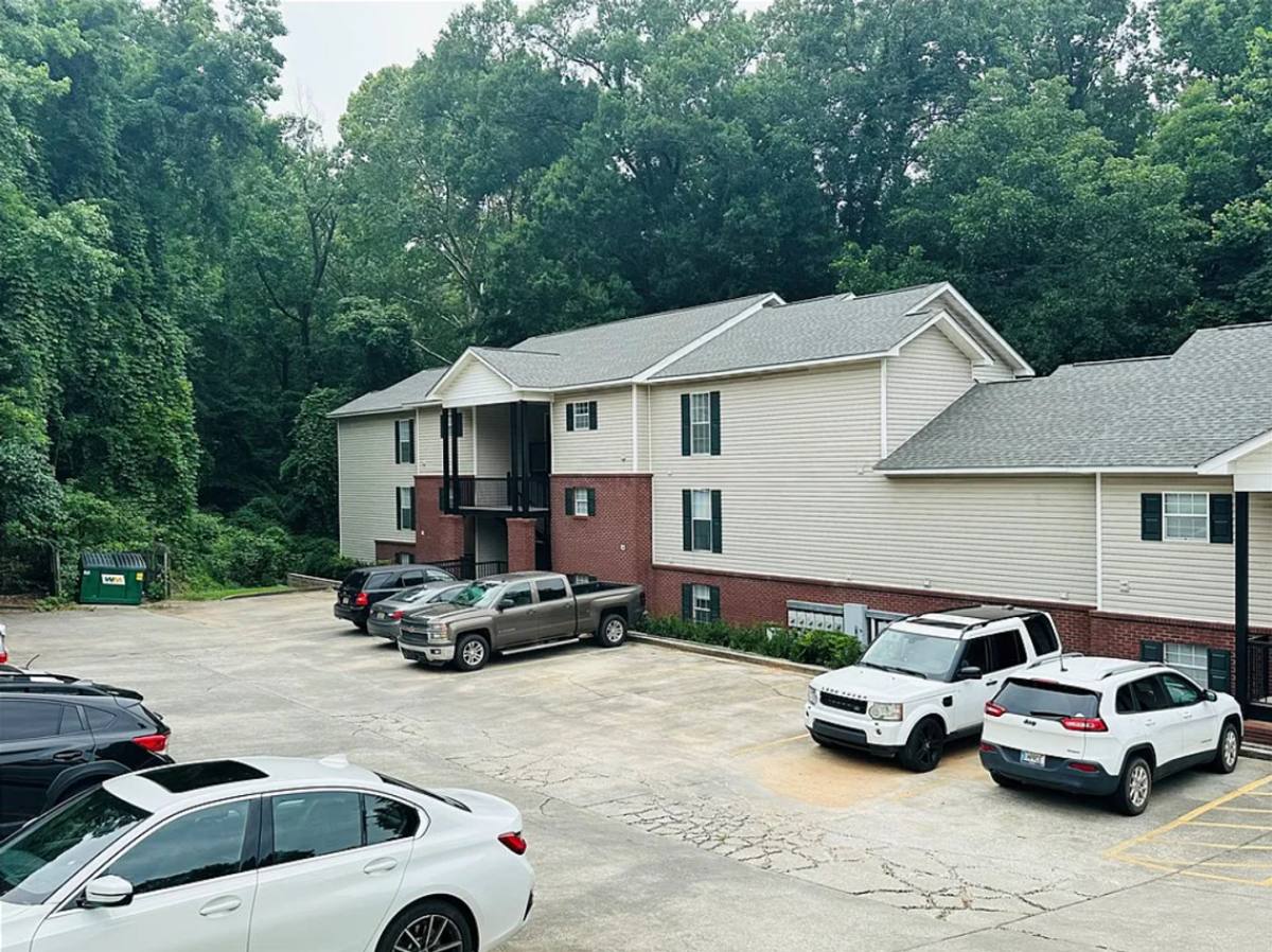 Condo for rent at 618 8th Ave, Opelika, AL 36801