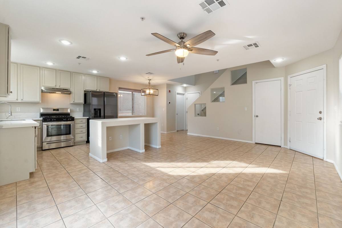 Townhouse for rent at 3211 Sunrise Cove Ave, North Las Vegas, NV 89031