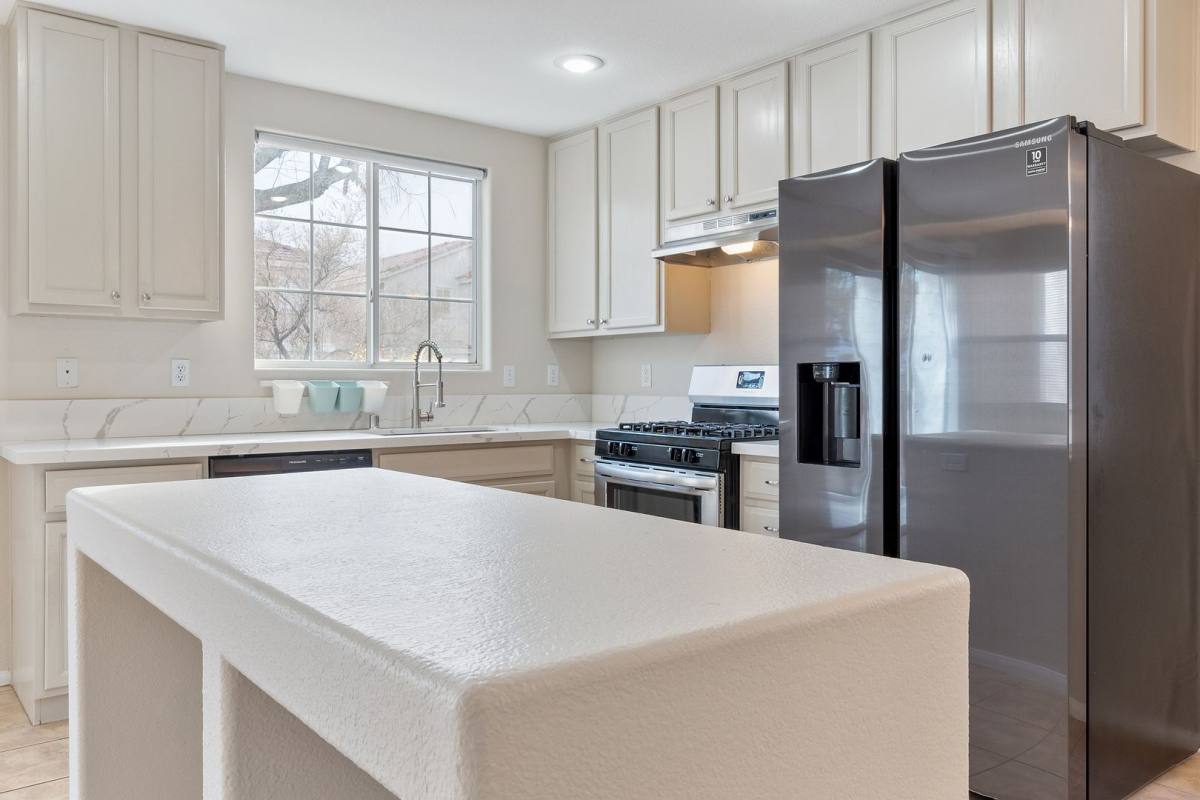 Townhouse for rent at 3211 Sunrise Cove Ave, North Las Vegas, NV 89031