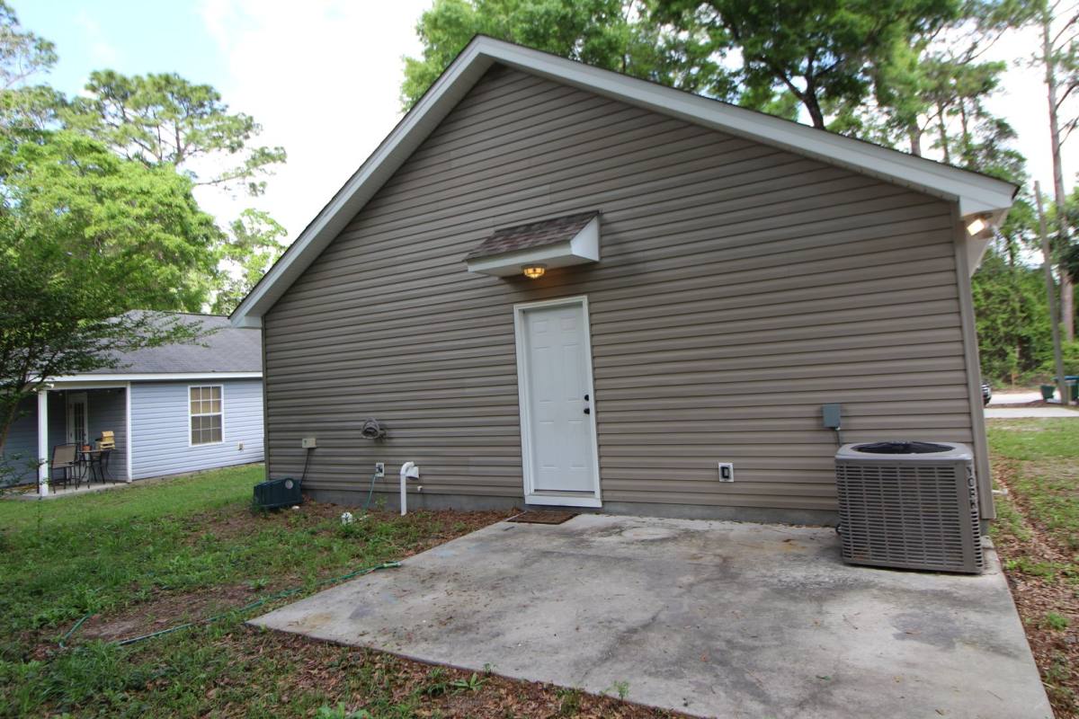 House for rent at 27 Mohawk Trail, Crawfordville, FL 32327