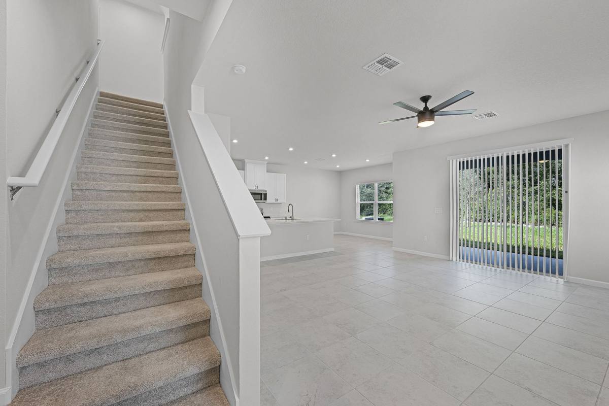 House for rent at 5016 Bear Lake Loop, Deland, FL 32724