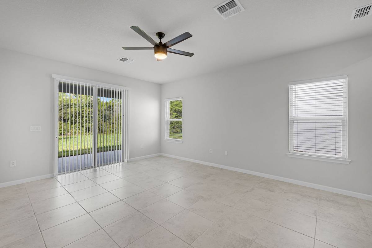 House for rent at 5016 Bear Lake Loop, Deland, FL 32724