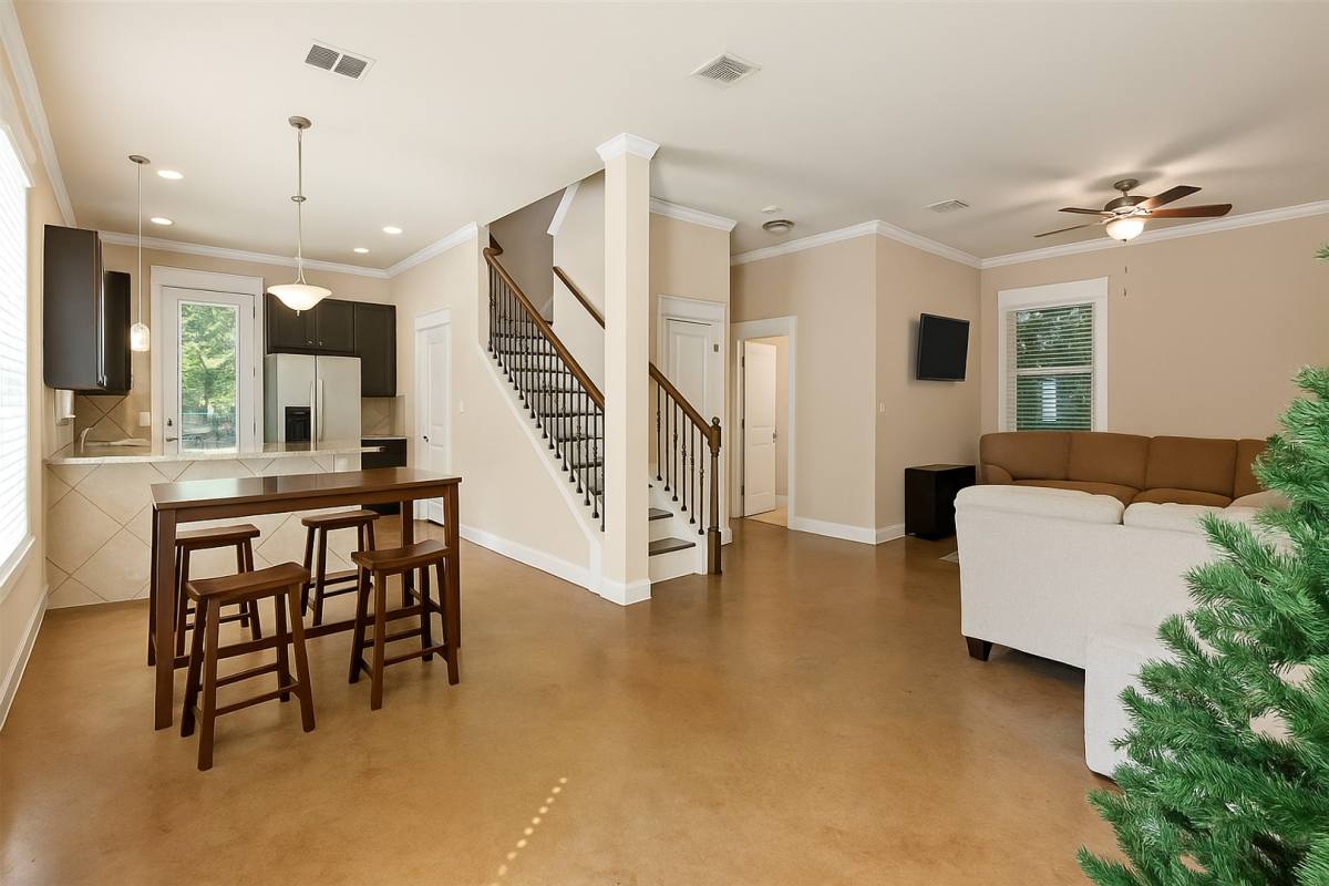 Townhouse for rent at 507 W N Loop Blvd, Austin, TX 78751
