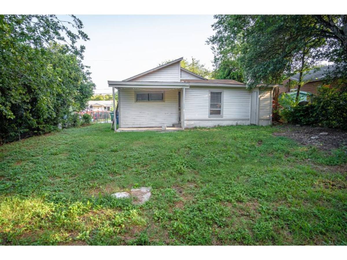 House for rent at 1435 Gibbs, San Antonio, TX 78202