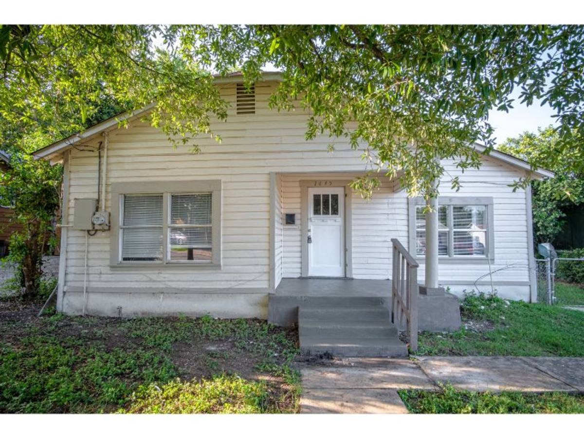 House for rent at 1435 Gibbs, San Antonio, TX 78202