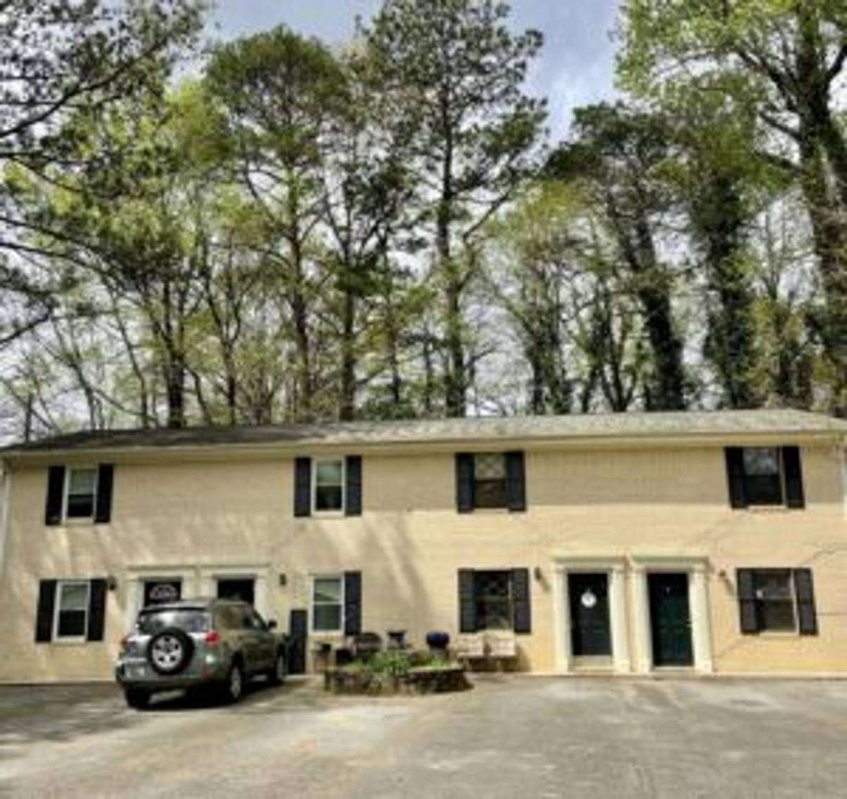 Apartment for rent at 48 Pinecrest Dr, Rome, GA 30165