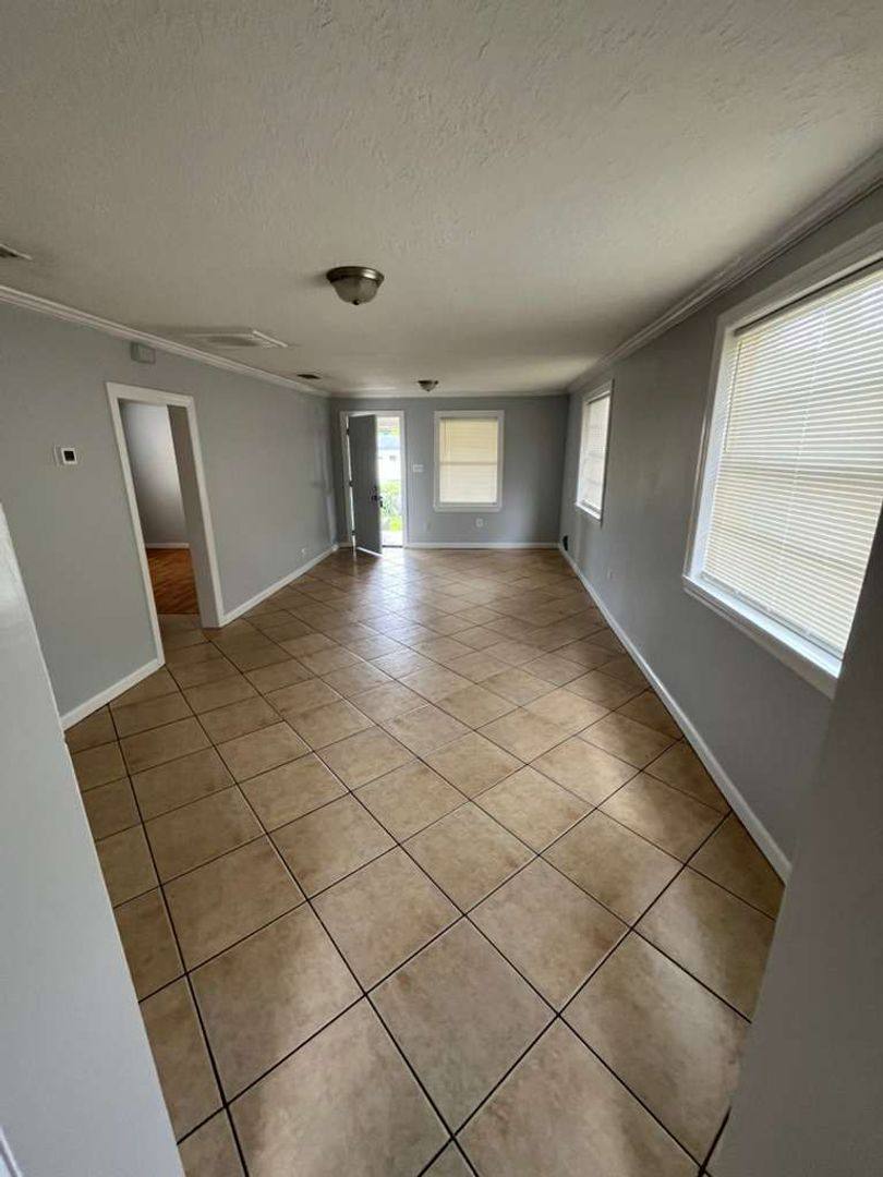 House for rent at 820 W 13th St, Lakeland, FL 33805