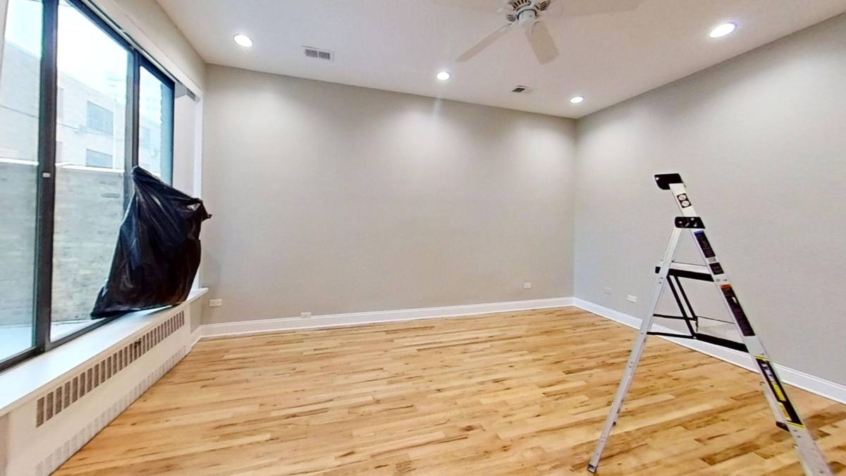 Apartment for rent at 1247 N State St, Chicago, IL 60610
