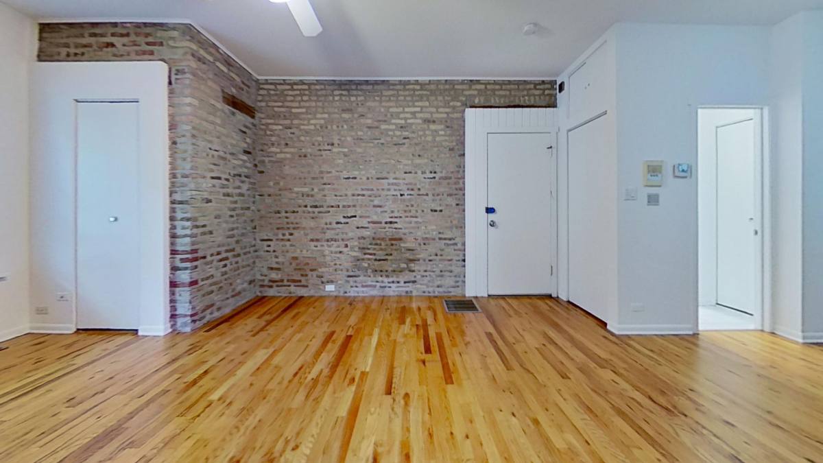 Apartment for rent at 701 W Belmont Ave, Chicago, IL 60657