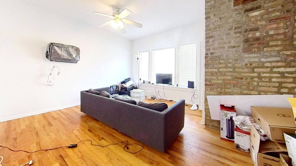 Apartment for rent at 701 W Belmont Ave, Chicago, IL 60657