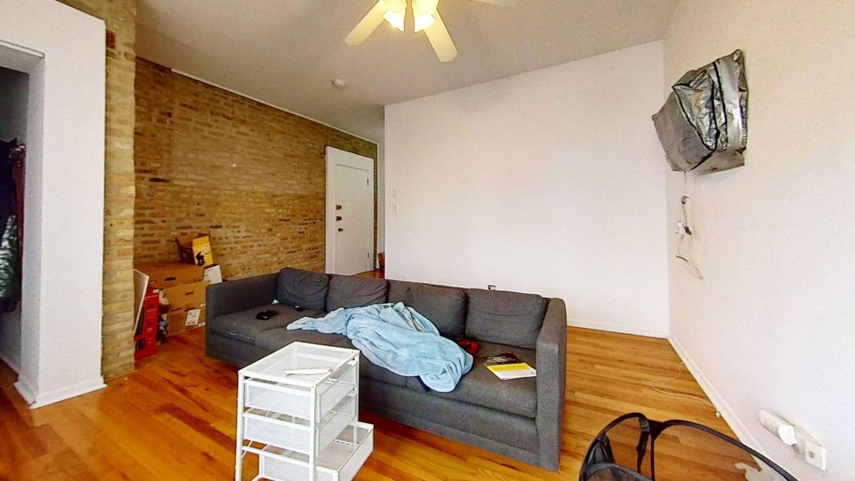 Apartment for rent at 701 W Belmont Ave, Chicago, IL 60657