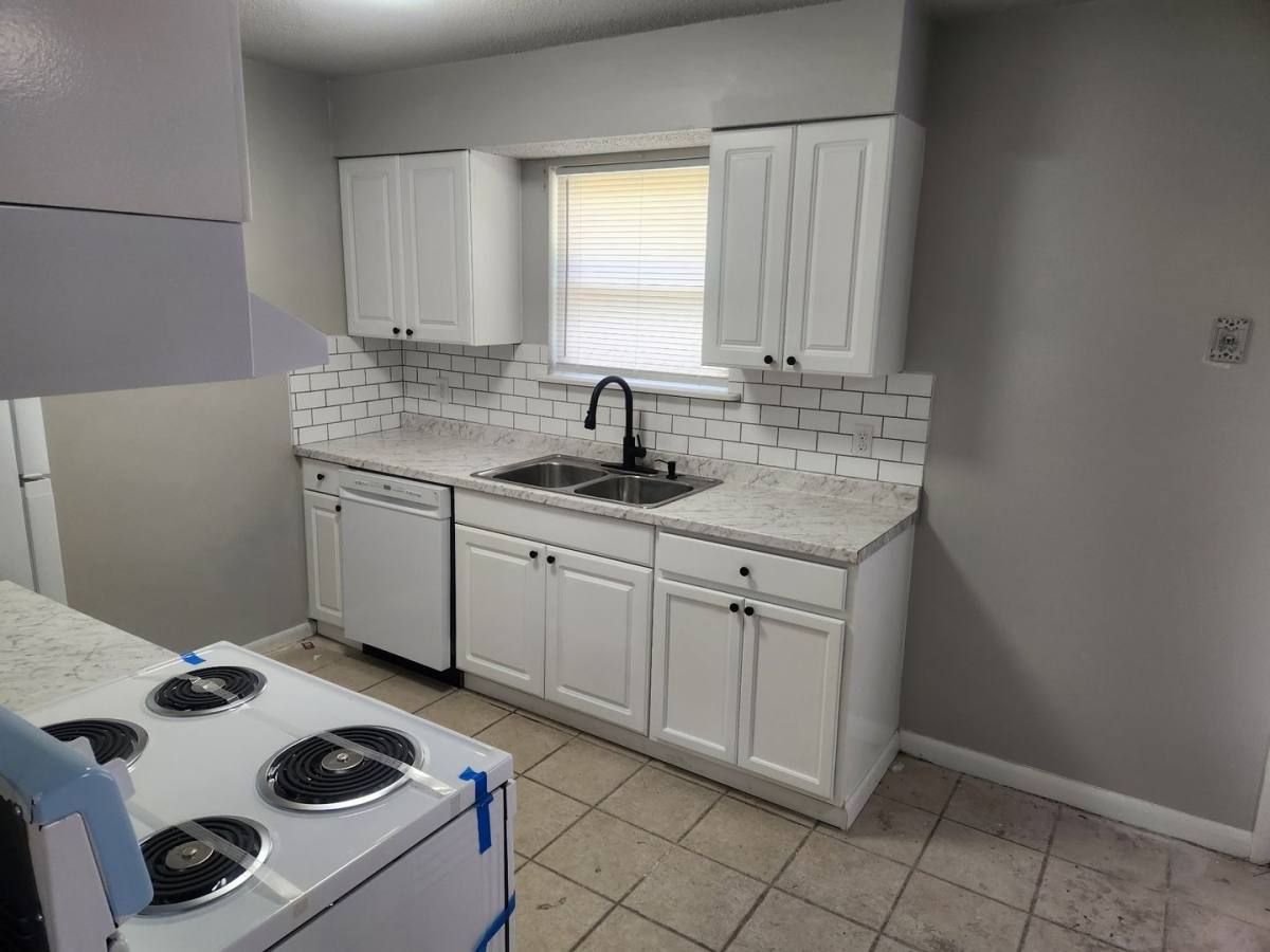 House for rent at 662 Mahoney Rd, Hinesville, GA 31313