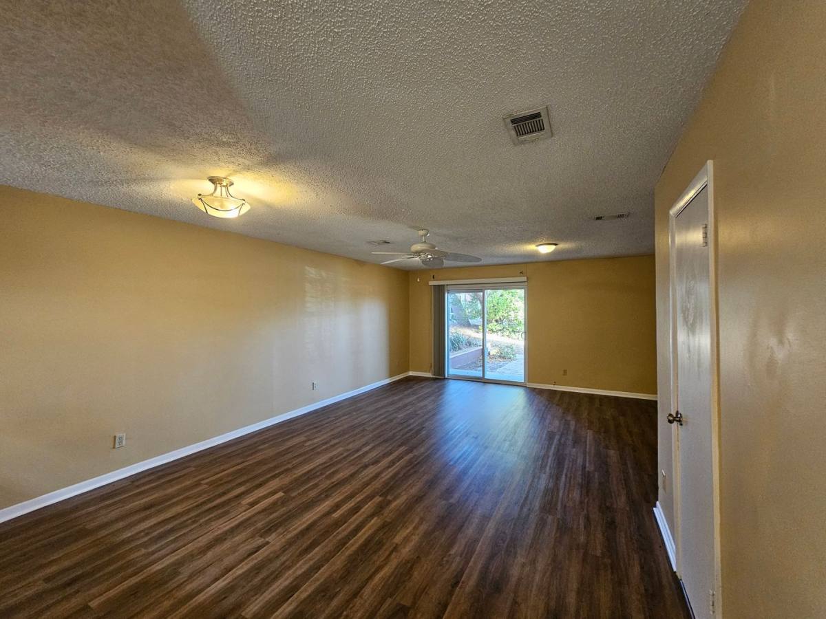Townhouse for rent at 1325 W 12th St #B-2, Panama City, FL 32401