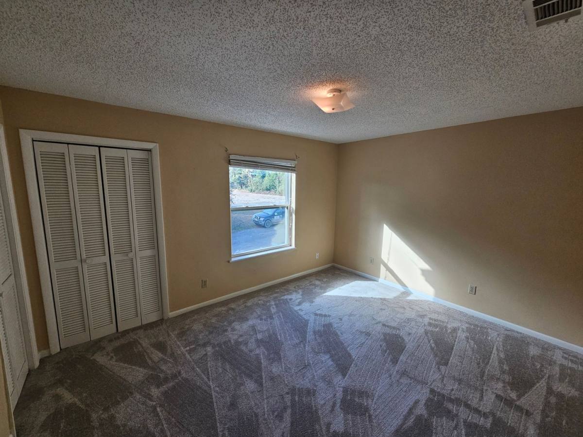 Townhouse for rent at 1325 W 12th St #B-2, Panama City, FL 32401