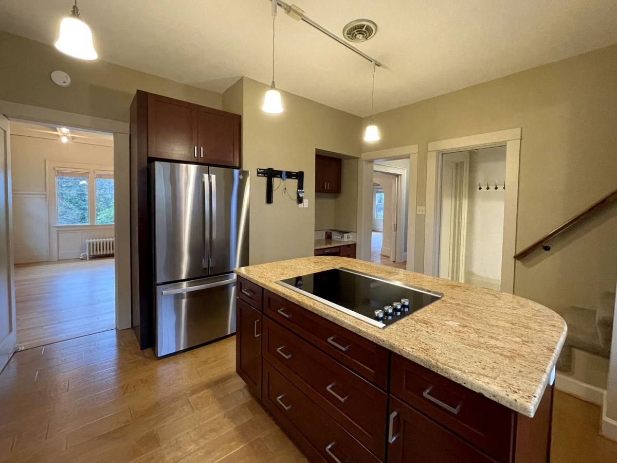 House for rent at 5514 NE Halsey St, Portland, OR 97213