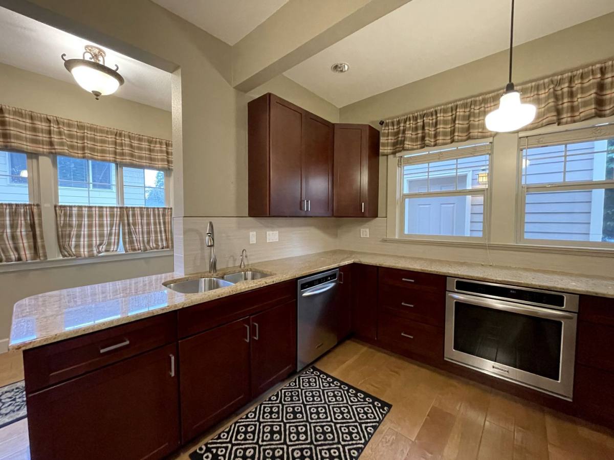 House for rent at 5514 NE Halsey St, Portland, OR 97213