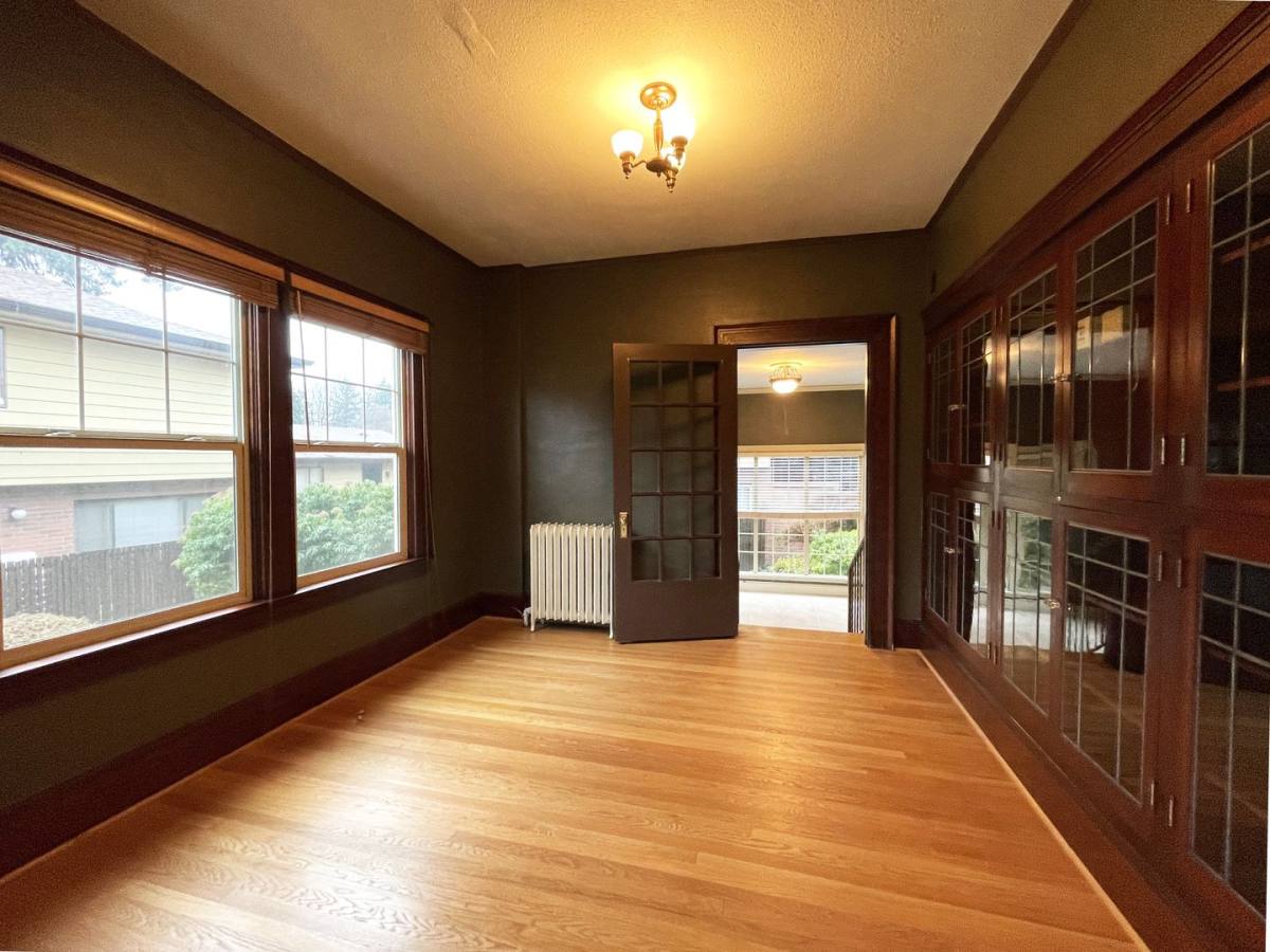 House for rent at 5514 NE Halsey St, Portland, OR 97213
